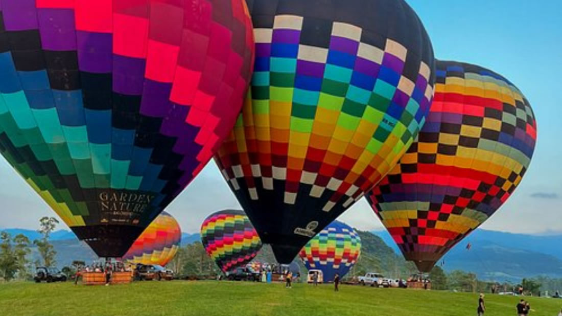 Volar sobre los cañones de Santa Catarina 